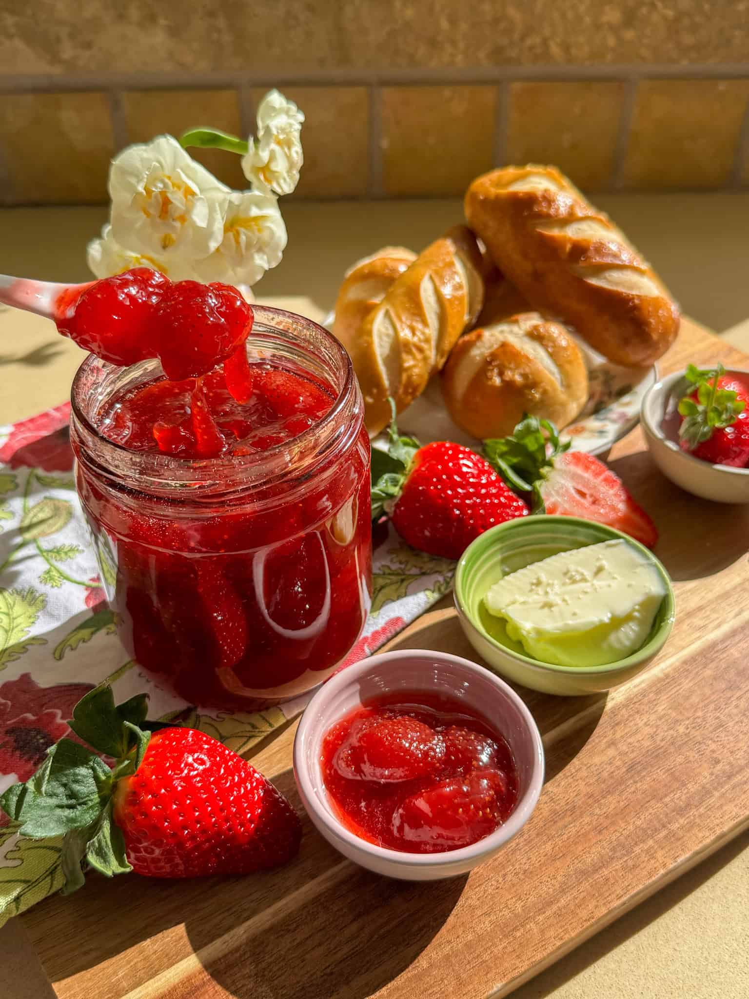 Simple No-Pectin Strawberry Jam: Your Easy 3-Ingredient Recipe